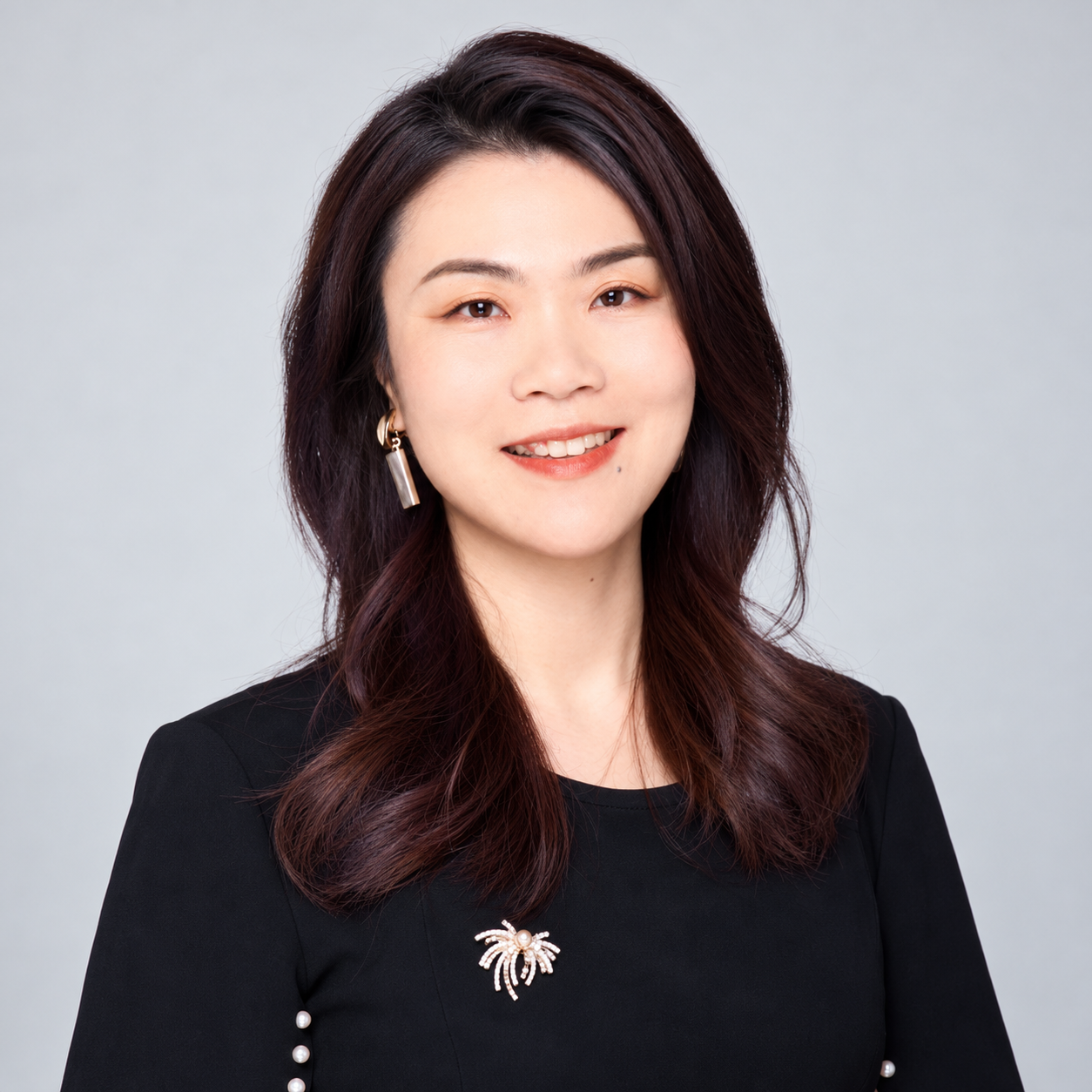 Yi Wang, founder of OnePlusOne